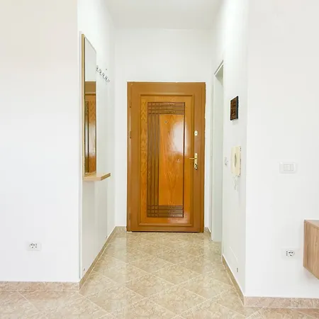 Apartment 1 Bedroom 1070 Durres