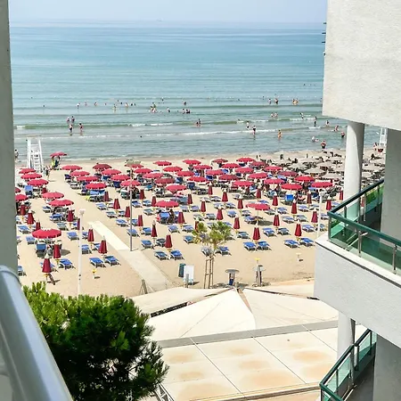1 Bedroom 1070 Apartment
