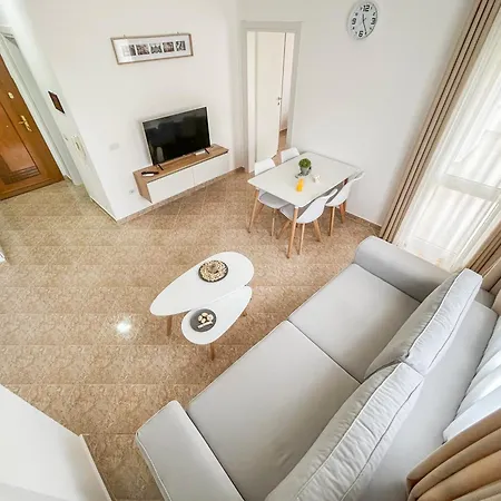 Apartment 1 Bedroom 1070 *