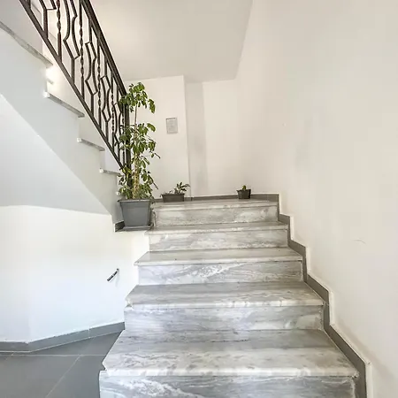 1 Bedroom 1070 Daire *