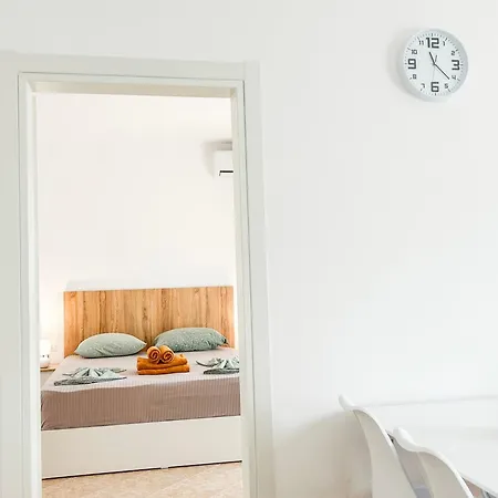 1 Bedroom 1070 Daire *