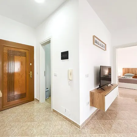 1 Bedroom 1070 Daire *